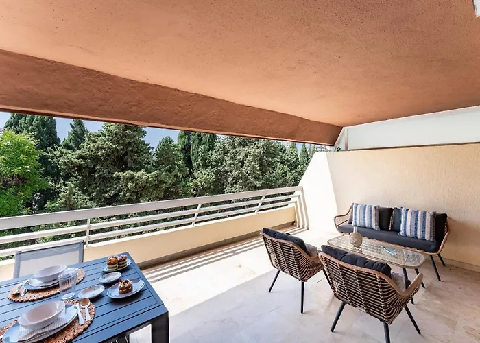 Ct 393 - Faro's Soulrise Rooftop - شقة